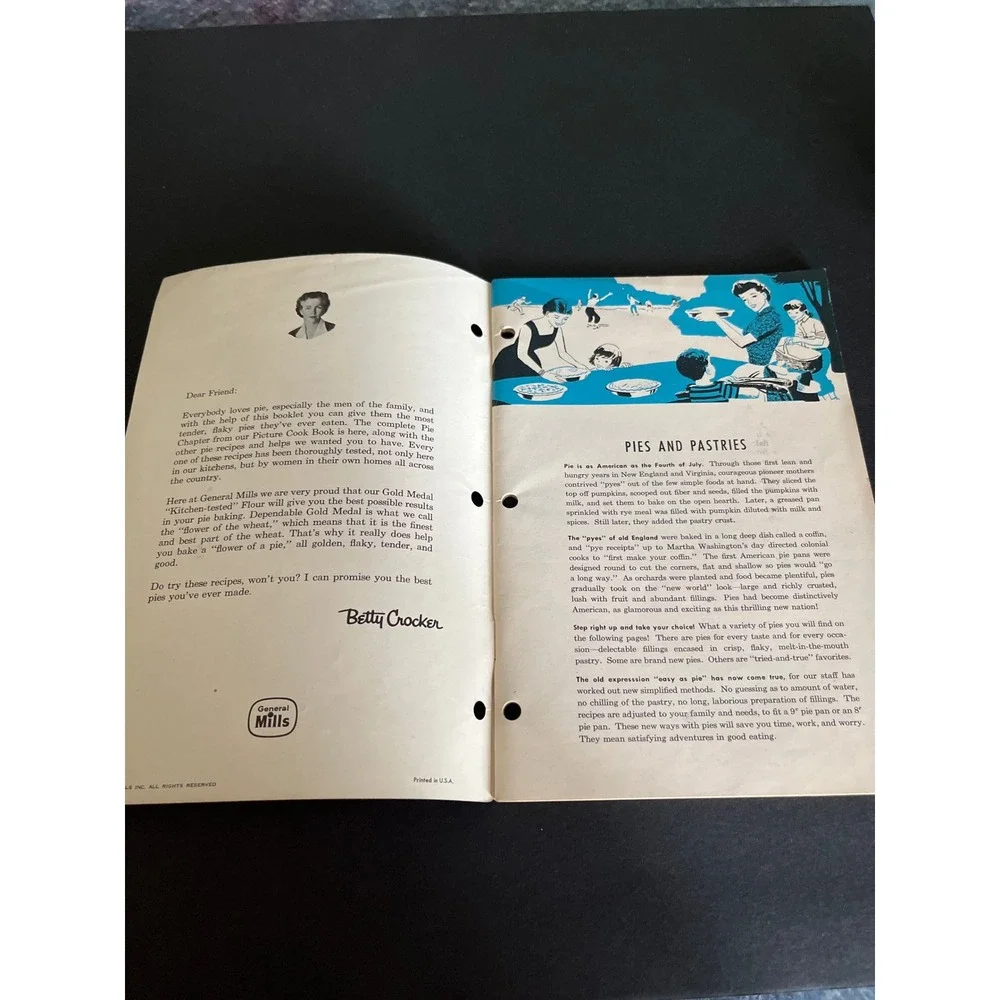 Vintage Betty Crocker Pie Parade Recipe Booklet Gold Medal General Mills 1950s